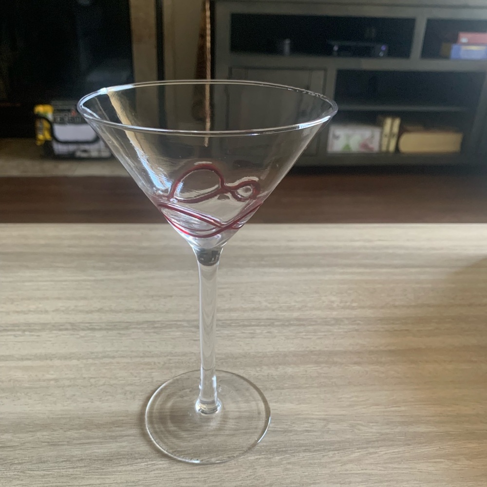 NWOT Elegant Red Ribbon Swirl Martini Cocktail Glass 8"